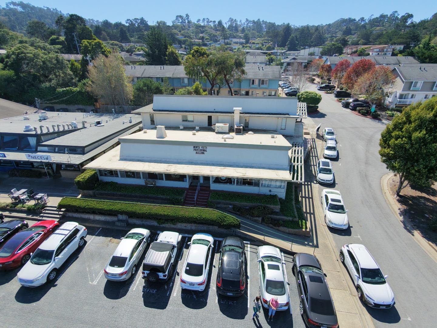 Detail Gallery Image 4 of 14 For 31 Soledad Dr, Monterey,  CA 93940 - – Beds | – Baths