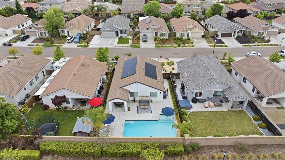 Detail Gallery Image 42 of 48 For 2208 Provincetown Way, Roseville,  CA 95747 - 3 Beds | 2 Baths