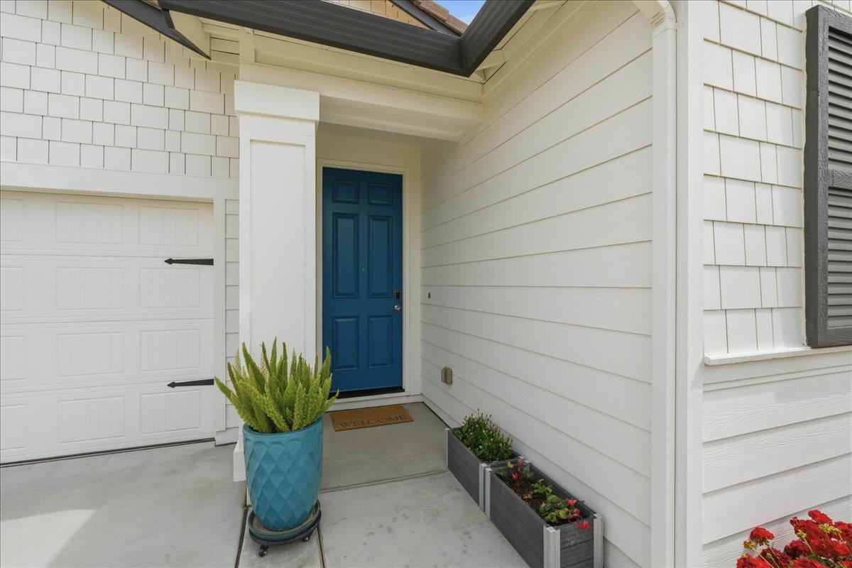 Detail Gallery Image 6 of 48 For 2208 Provincetown Way, Roseville,  CA 95747 - 3 Beds | 2 Baths
