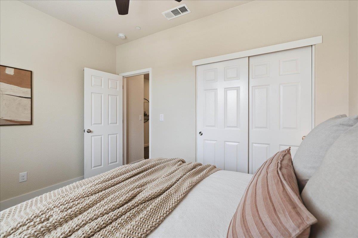 Detail Gallery Image 9 of 48 For 2208 Provincetown Way, Roseville,  CA 95747 - 3 Beds | 2 Baths