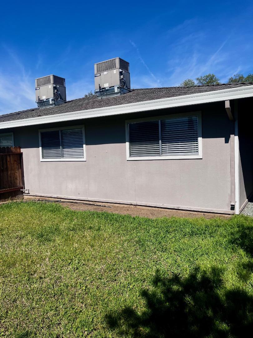 Detail Gallery Image 7 of 17 For 5908 Bourbon Dr, Carmichael,  CA 95608 - – Beds | – Baths