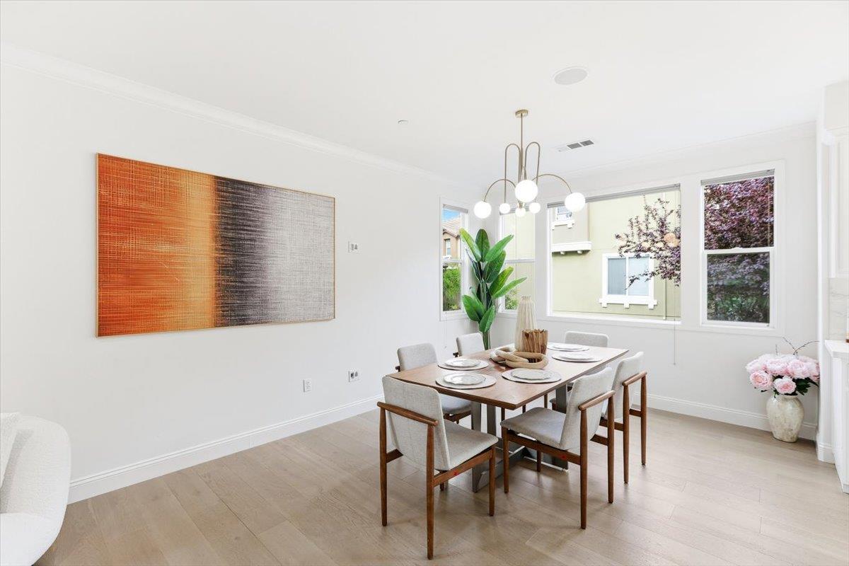 Detail Gallery Image 13 of 45 For 1196 Morse Ave, Sunnyvale,  CA 94089 - 3 Beds | 2/1 Baths