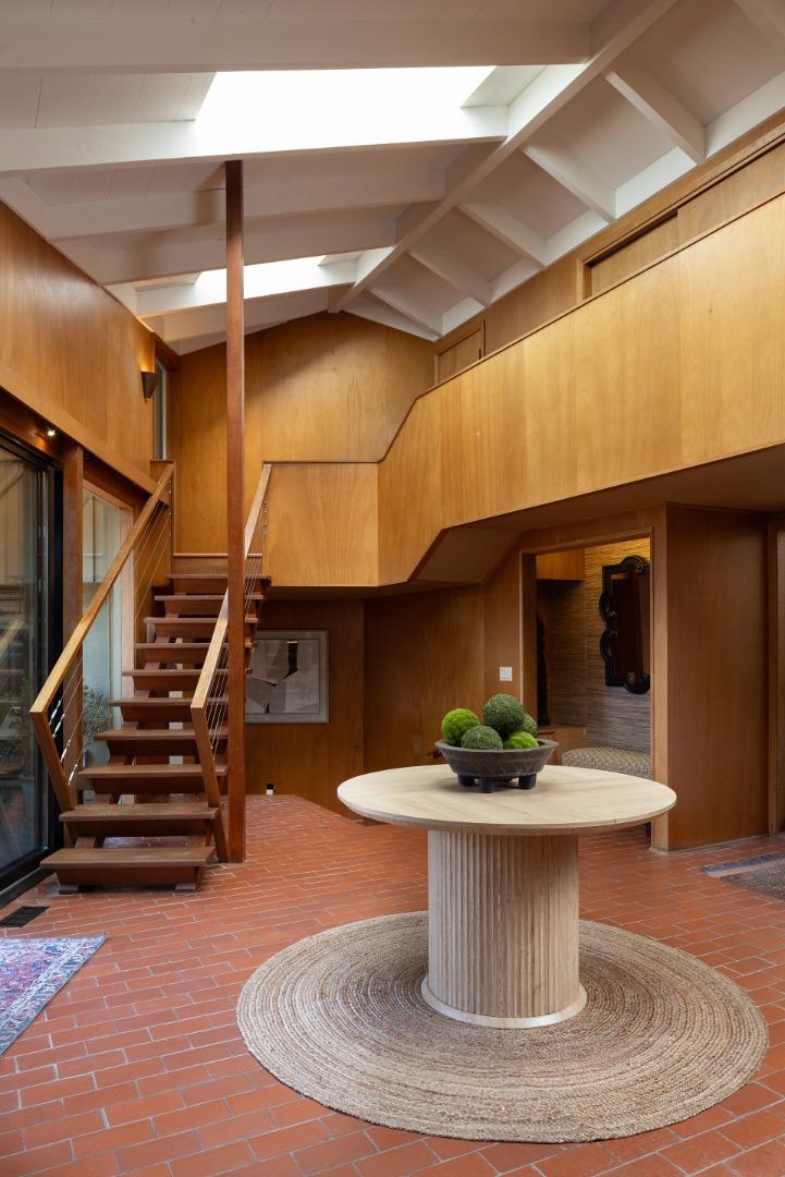 Detail Gallery Image 10 of 28 For 24572 Guadalupe St, Carmel,  CA 93923 - 3 Beds | 4 Baths