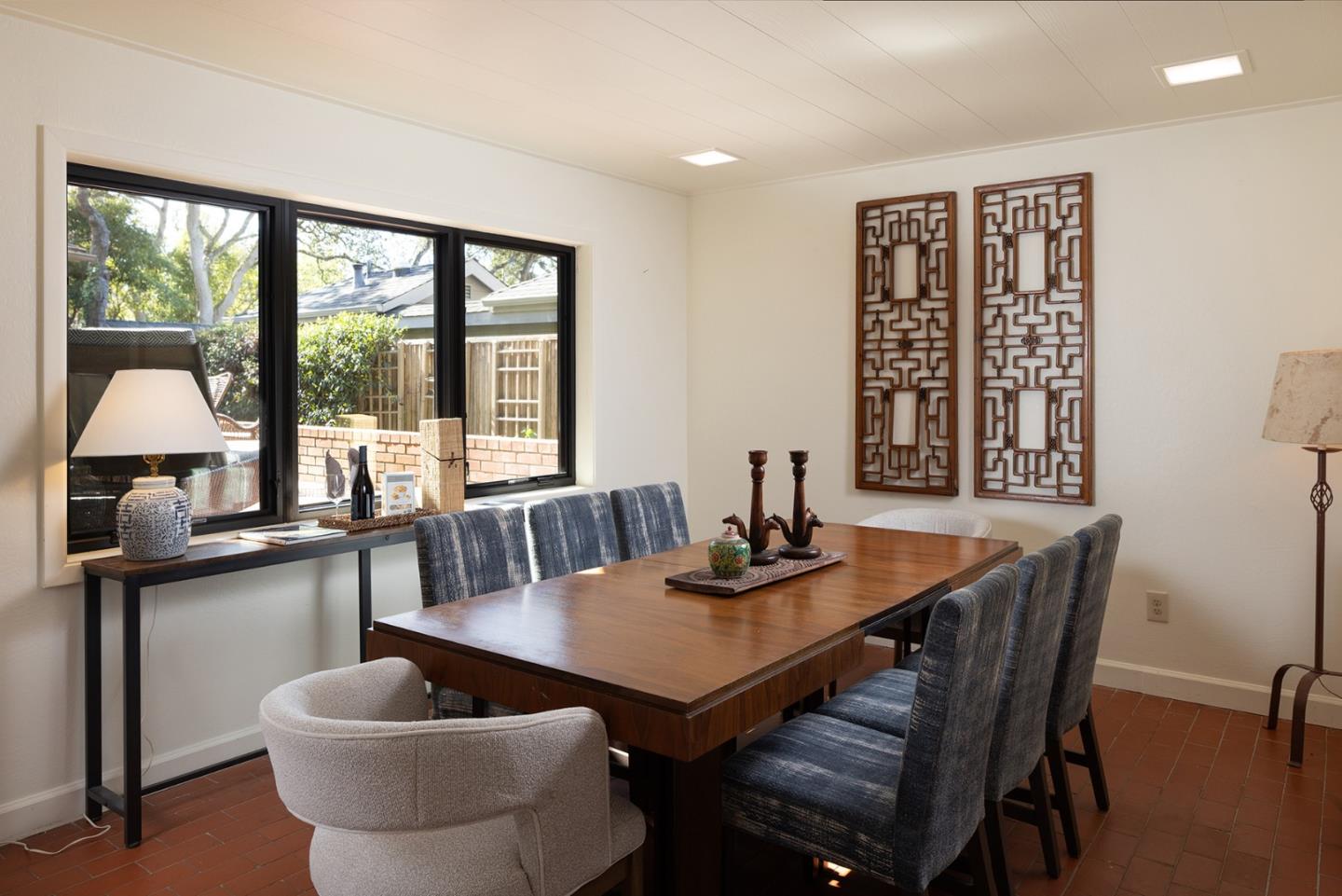 Detail Gallery Image 13 of 28 For 24572 Guadalupe St, Carmel,  CA 93923 - 3 Beds | 4 Baths