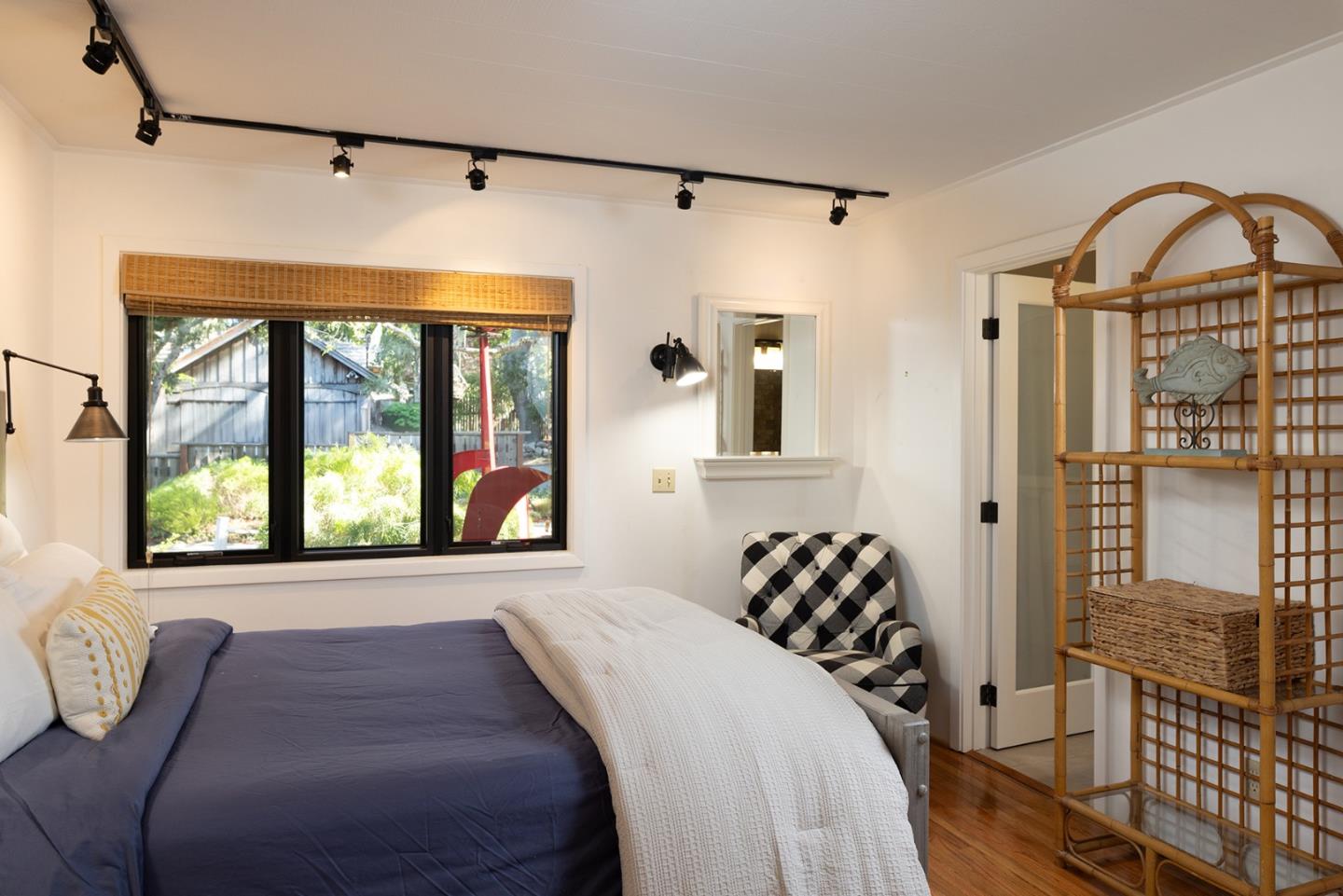 Detail Gallery Image 22 of 28 For 24572 Guadalupe St, Carmel,  CA 93923 - 3 Beds | 4 Baths