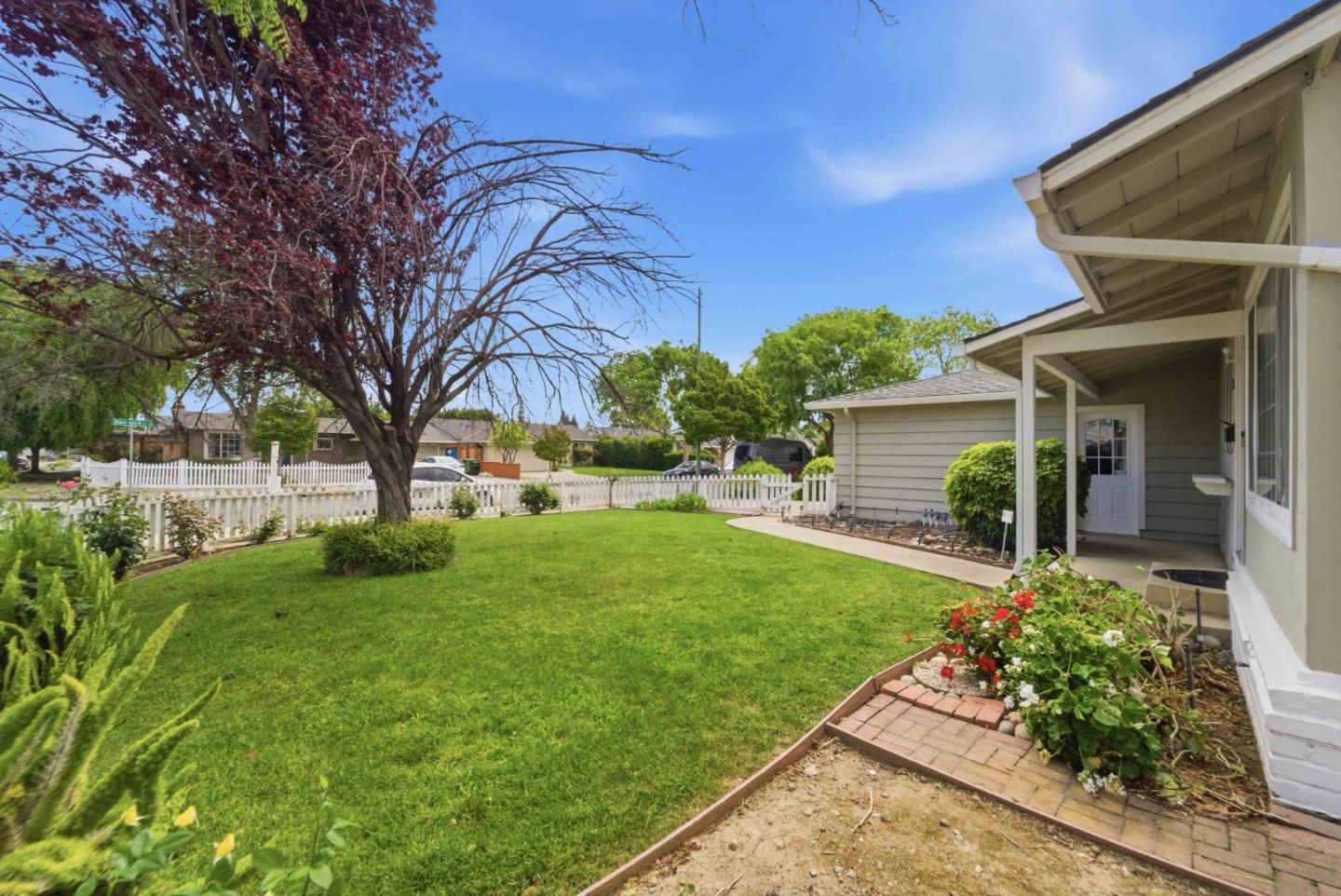 Detail Gallery Image 3 of 31 For 4743 Bannock Cir, San Jose,  CA 95130 - 3 Beds | 2 Baths