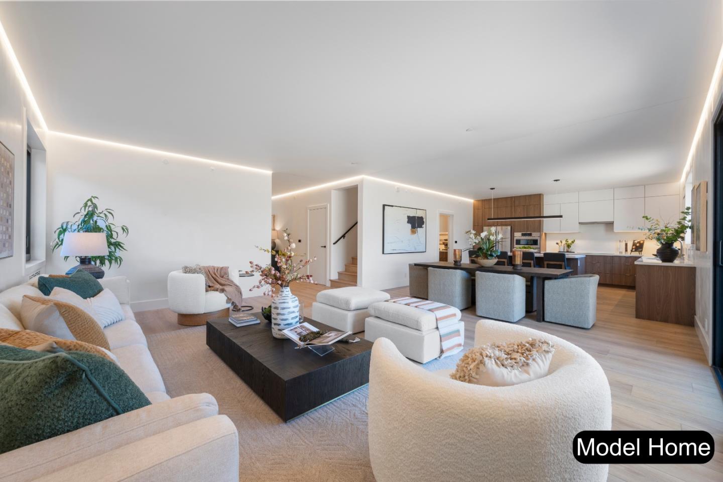 Detail Gallery Image 11 of 14 For 3550 Kettmann Rd, San Jose,  CA 95121 - 5 Beds | 3/1 Baths