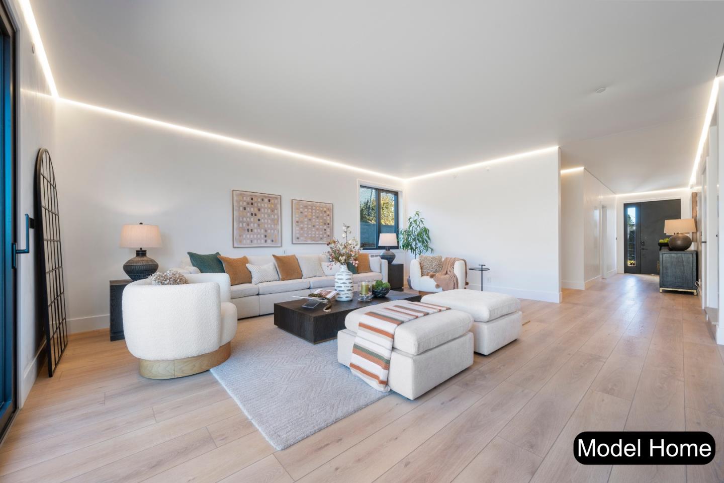 Detail Gallery Image 9 of 14 For 3550 Kettmann Rd, San Jose,  CA 95121 - 5 Beds | 3/1 Baths