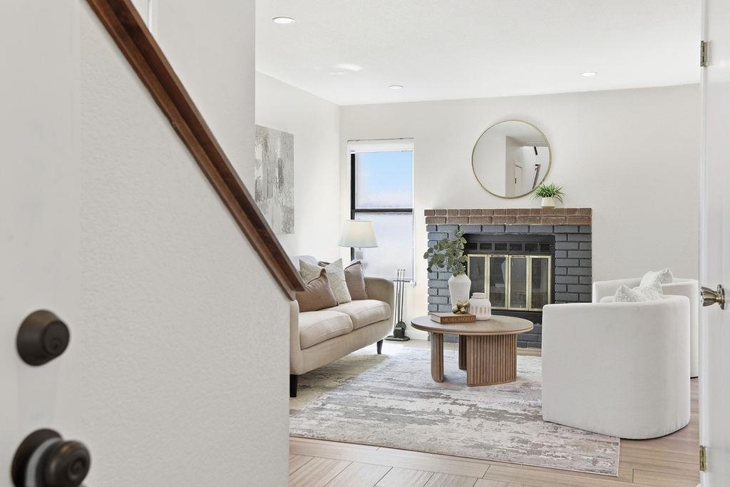 Detail Gallery Image 11 of 25 For 37723 Cedar Blvd, Newark,  CA 94560 - 3 Beds | 2/1 Baths