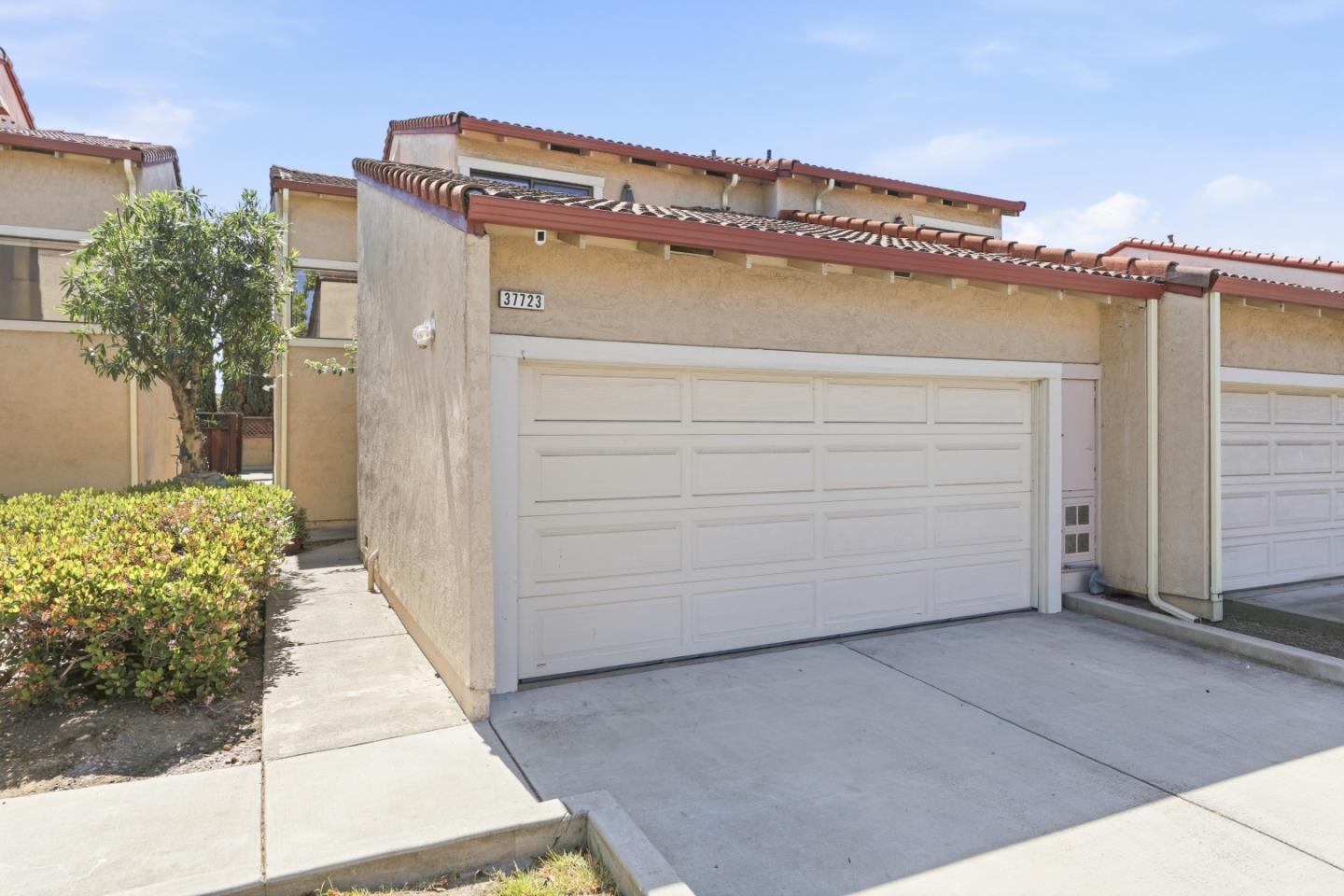 Detail Gallery Image 23 of 25 For 37723 Cedar Blvd, Newark,  CA 94560 - 3 Beds | 2/1 Baths