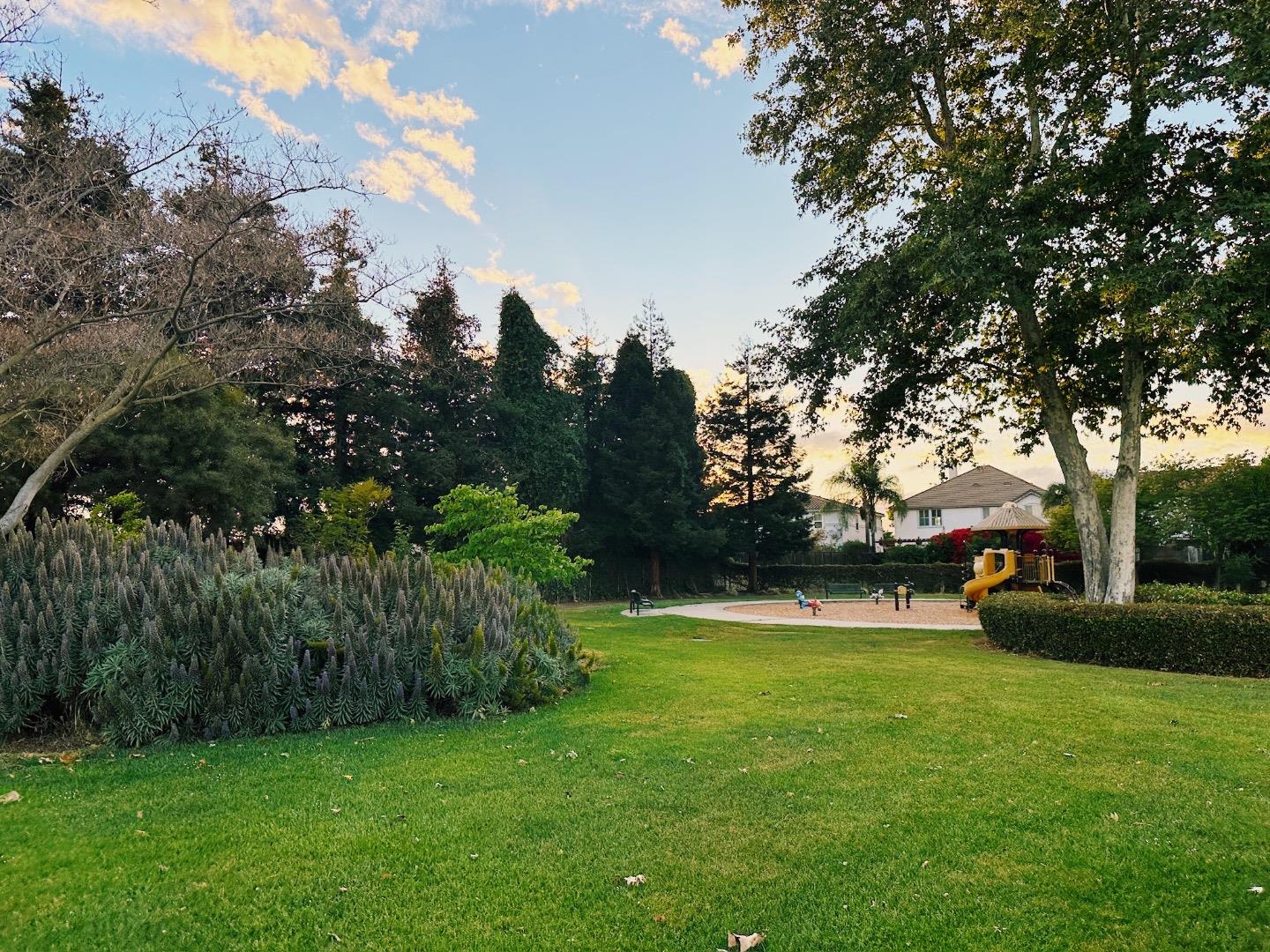 Detail Gallery Image 24 of 25 For 37723 Cedar Blvd, Newark,  CA 94560 - 3 Beds | 2/1 Baths