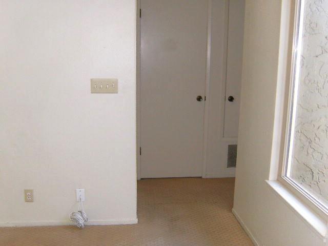 Detail Gallery Image 18 of 32 For 1253 Los Olivos Dr #5,  Salinas,  CA 93901 - 2 Beds | 2 Baths