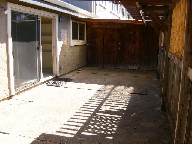 Detail Gallery Image 29 of 32 For 1253 Los Olivos Dr #5,  Salinas,  CA 93901 - 2 Beds | 2 Baths