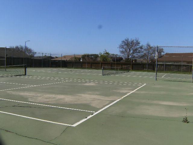 Detail Gallery Image 30 of 32 For 1253 Los Olivos Dr #5,  Salinas,  CA 93901 - 2 Beds | 2 Baths