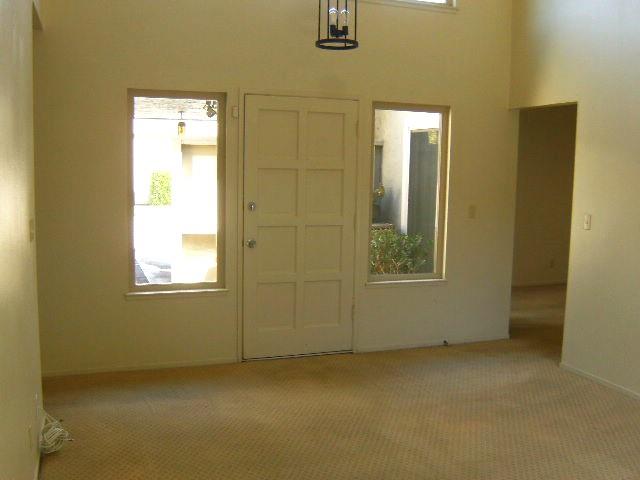 Detail Gallery Image 7 of 32 For 1253 Los Olivos Dr #5,  Salinas,  CA 93901 - 2 Beds | 2 Baths
