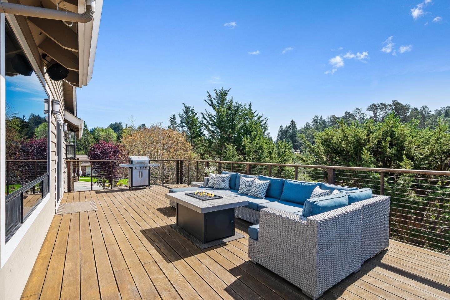 Detail Gallery Image 17 of 72 For 321 Pine Forest Dr, Aptos,  CA 95003 - 4 Beds | 2/1 Baths