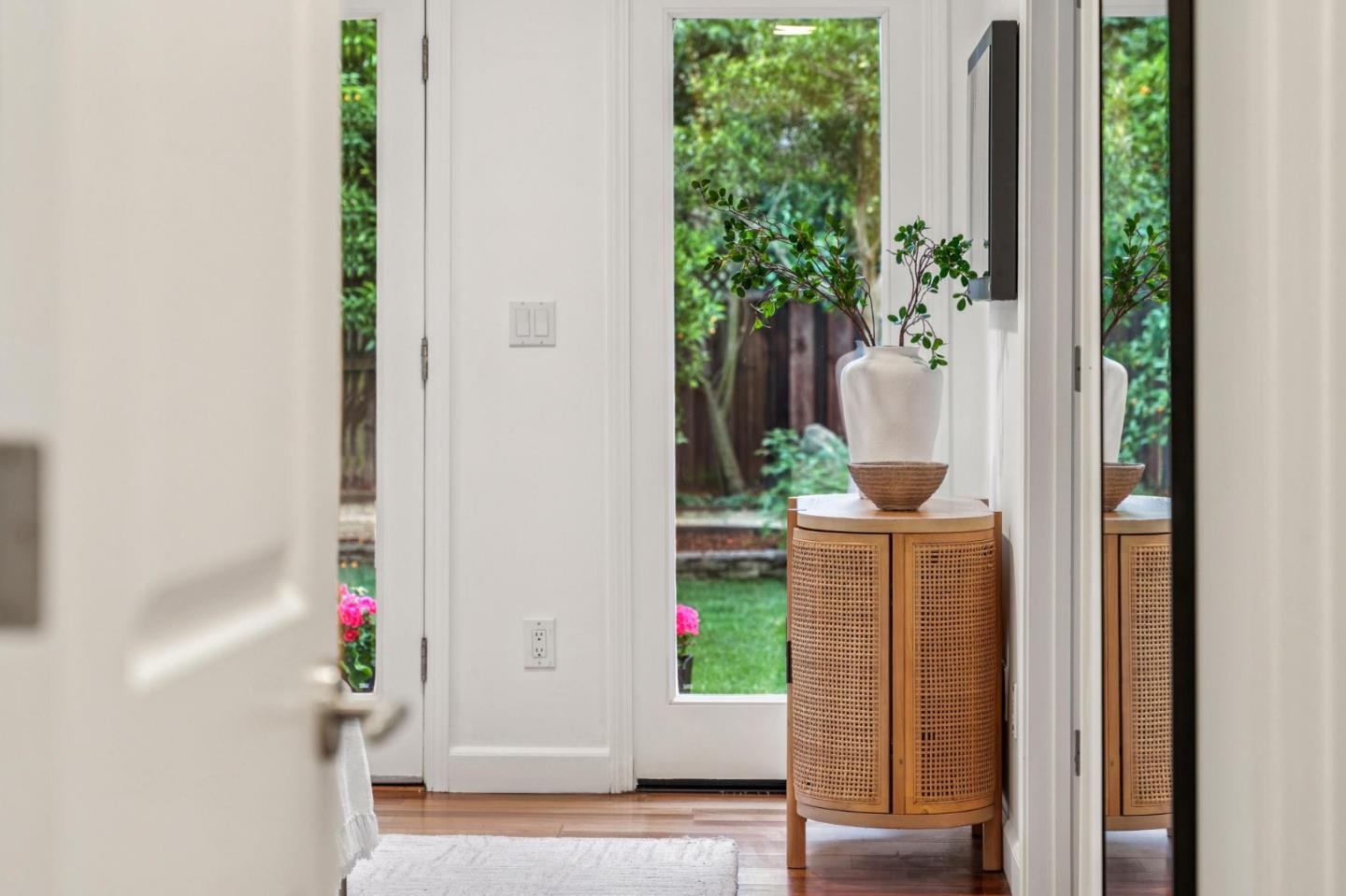 Detail Gallery Image 19 of 38 For 1430 Channing Ave, Palo Alto,  CA 94301 - 4 Beds | 3 Baths