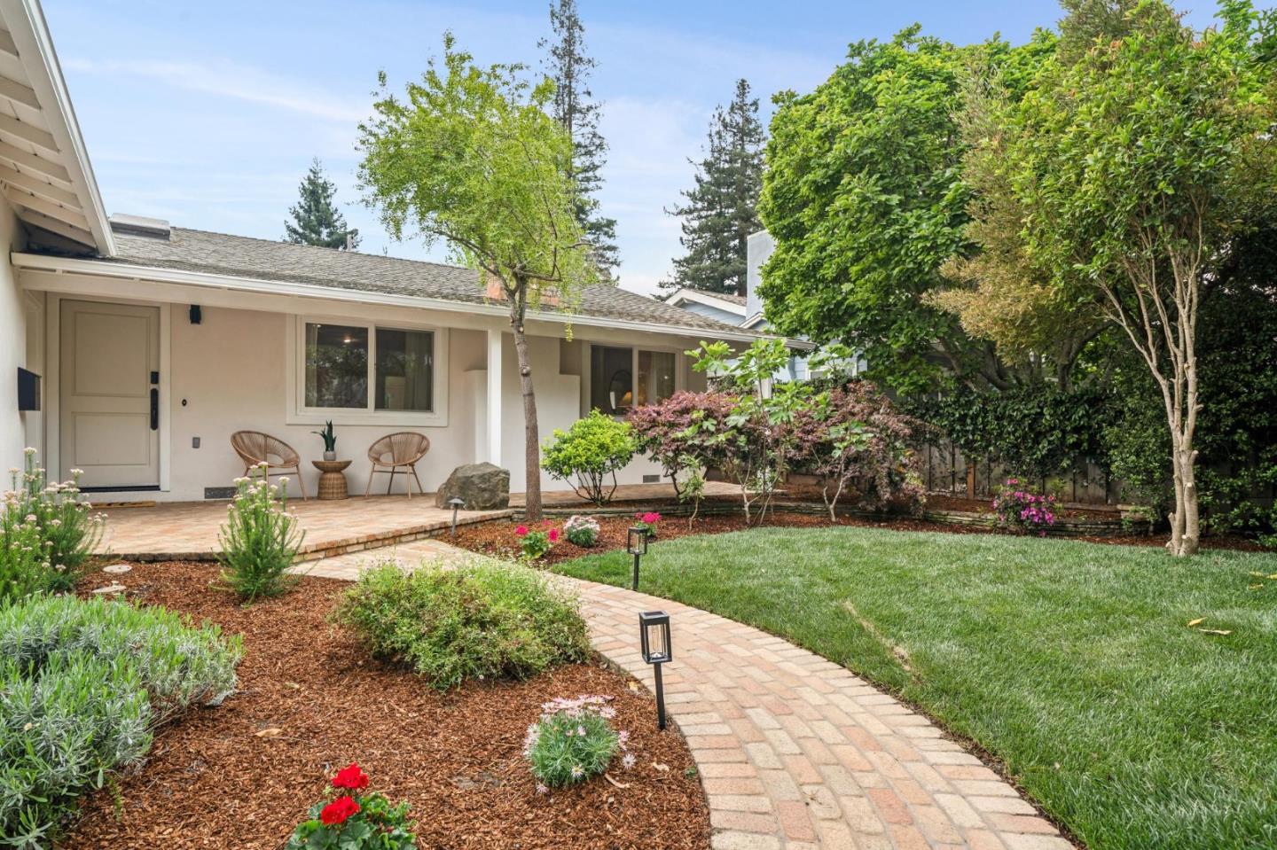 Detail Gallery Image 2 of 38 For 1430 Channing Ave, Palo Alto,  CA 94301 - 4 Beds | 3 Baths