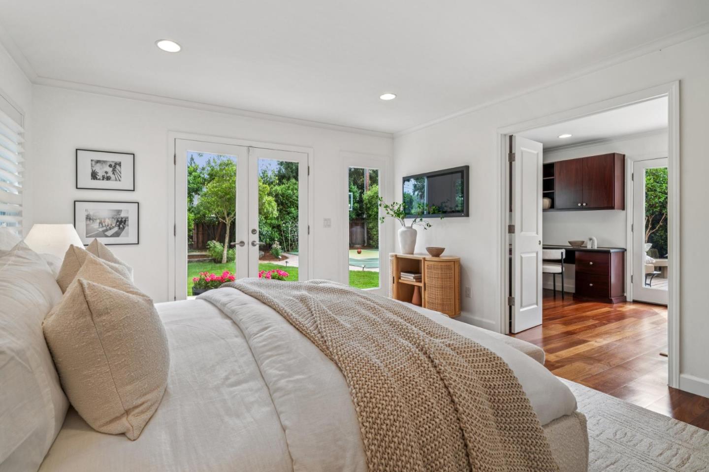 Detail Gallery Image 21 of 38 For 1430 Channing Ave, Palo Alto,  CA 94301 - 4 Beds | 3 Baths