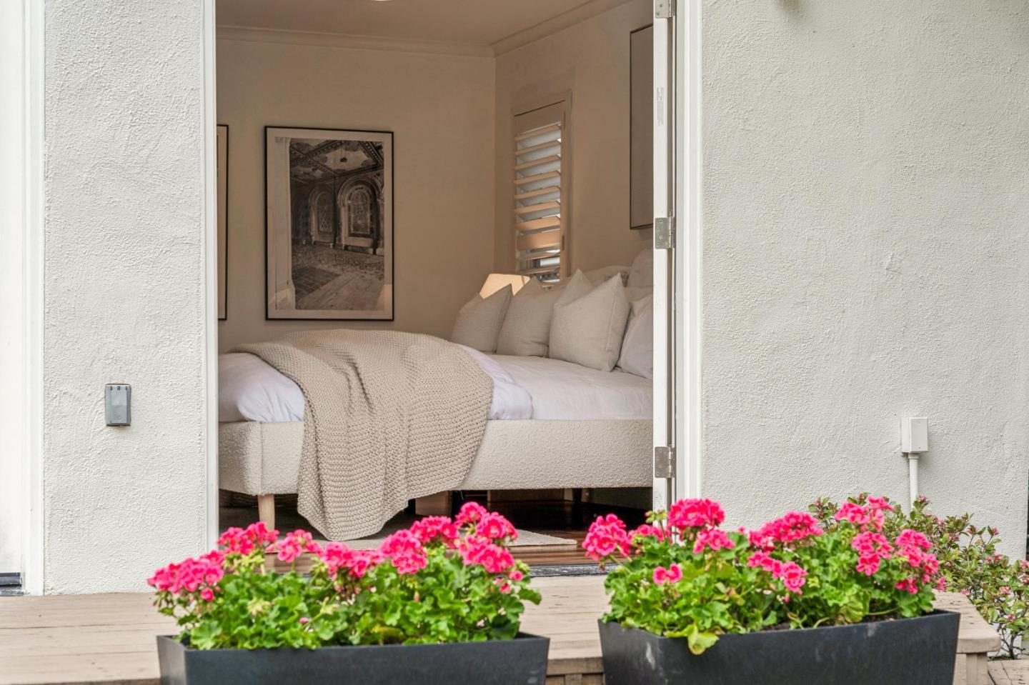 Detail Gallery Image 36 of 38 For 1430 Channing Ave, Palo Alto,  CA 94301 - 4 Beds | 3 Baths