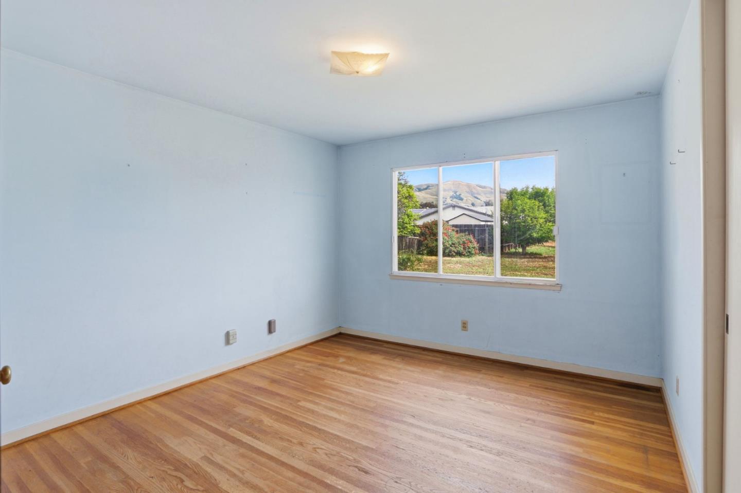 Detail Gallery Image 12 of 66 For 3641 Mckee Rd, San Jose,  CA 95127 - 3 Beds | 2 Baths