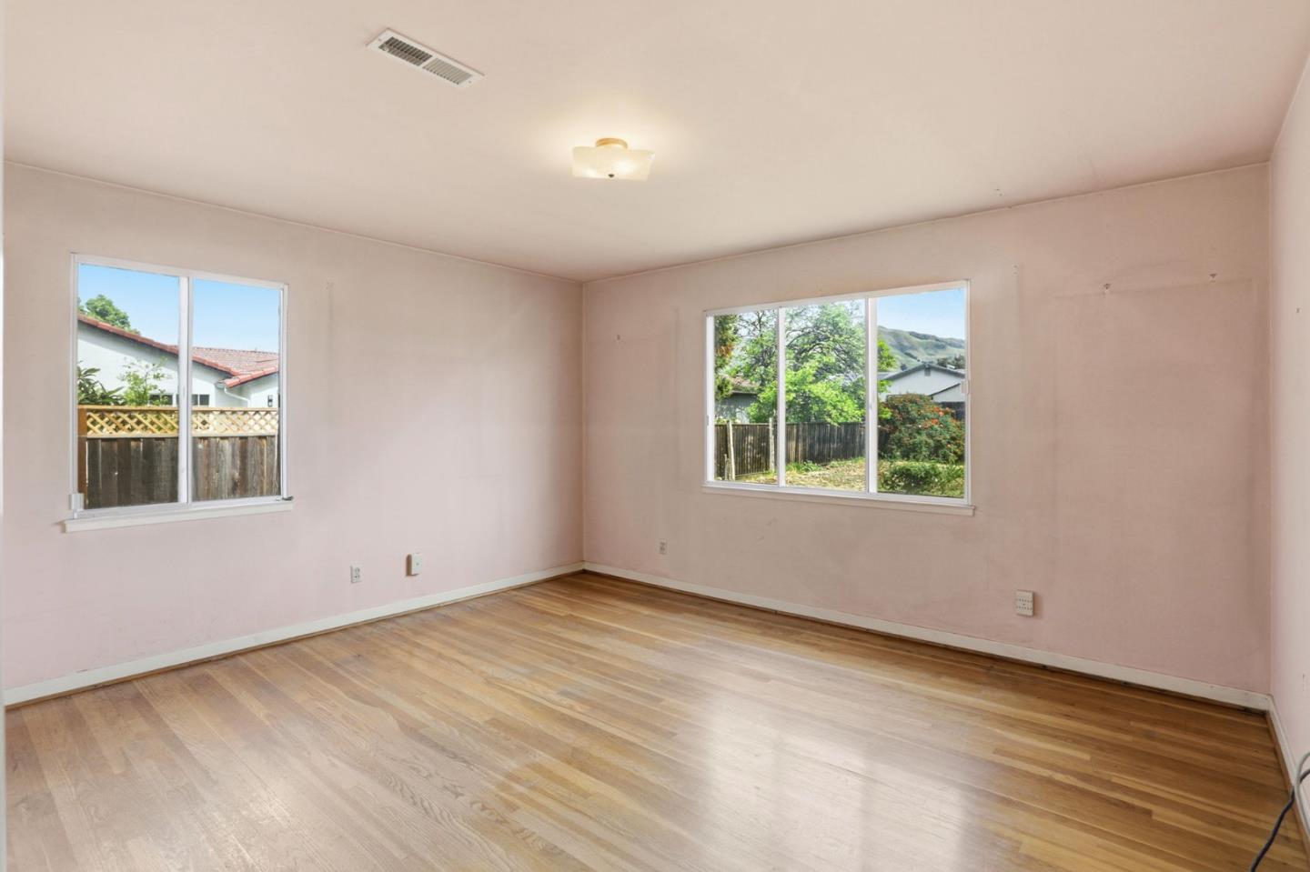 Detail Gallery Image 16 of 66 For 3641 Mckee Rd, San Jose,  CA 95127 - 3 Beds | 2 Baths