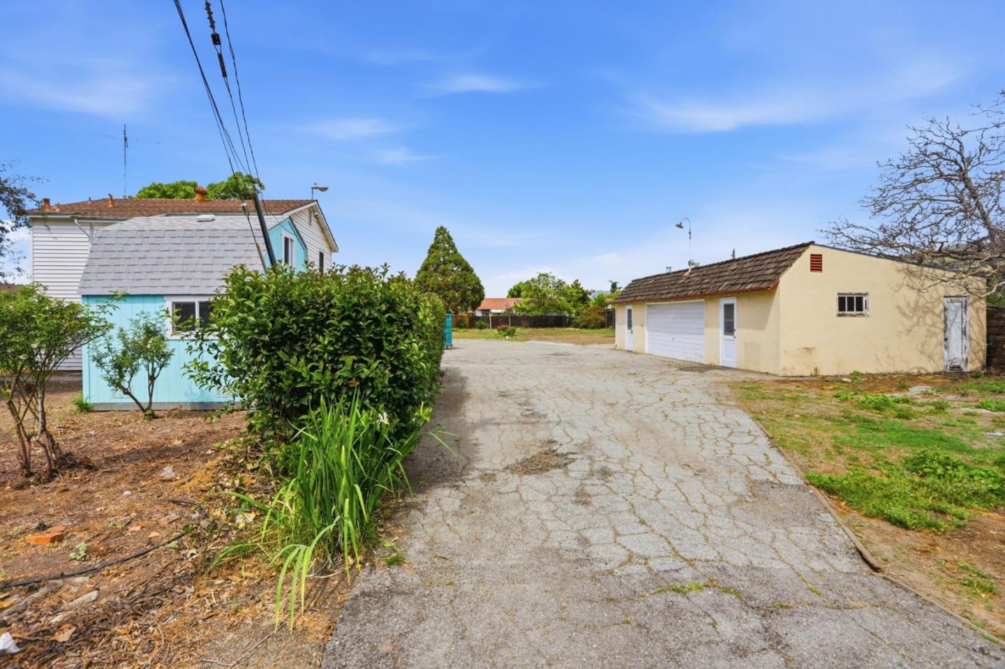 Detail Gallery Image 5 of 66 For 3641 Mckee Rd, San Jose,  CA 95127 - 3 Beds | 2 Baths
