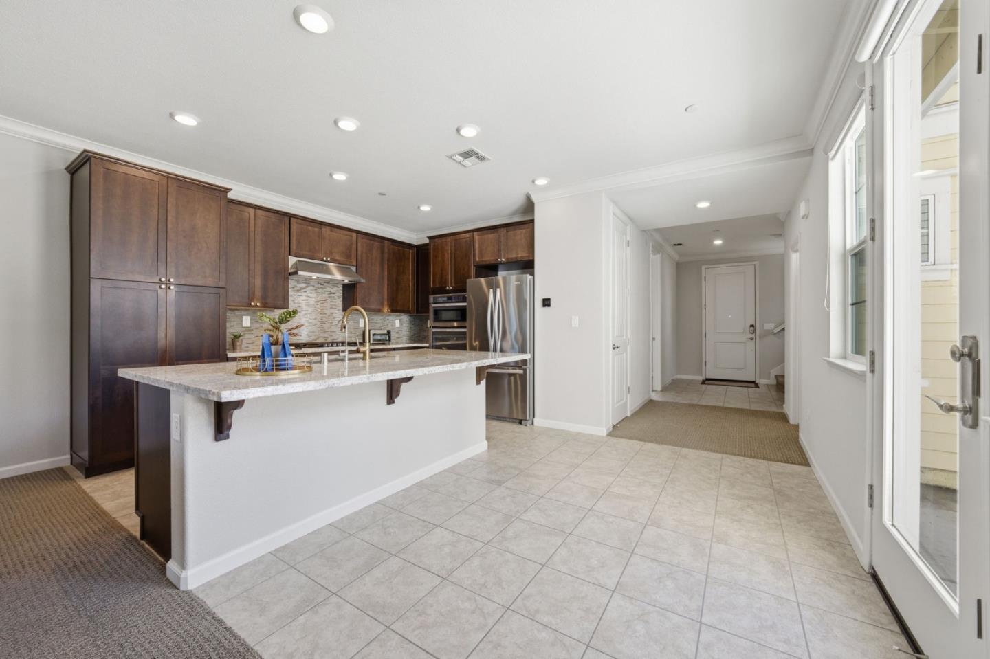 Detail Gallery Image 10 of 51 For 34270 Stable Way, Fremont,  CA 94555 - 4 Beds | 3/1 Baths