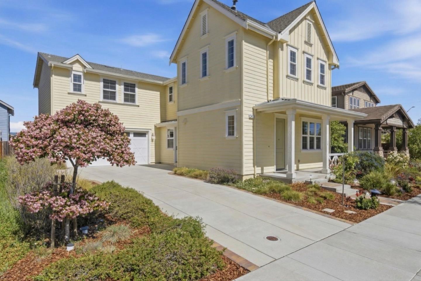 Detail Gallery Image 2 of 51 For 34270 Stable Way, Fremont,  CA 94555 - 4 Beds | 3/1 Baths