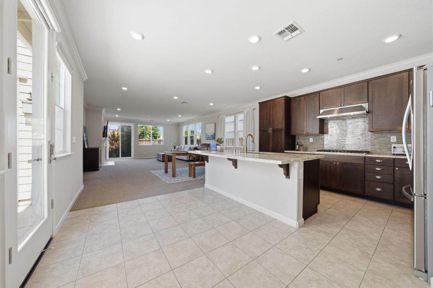 Detail Gallery Image 5 of 51 For 34270 Stable Way, Fremont,  CA 94555 - 4 Beds | 3/1 Baths