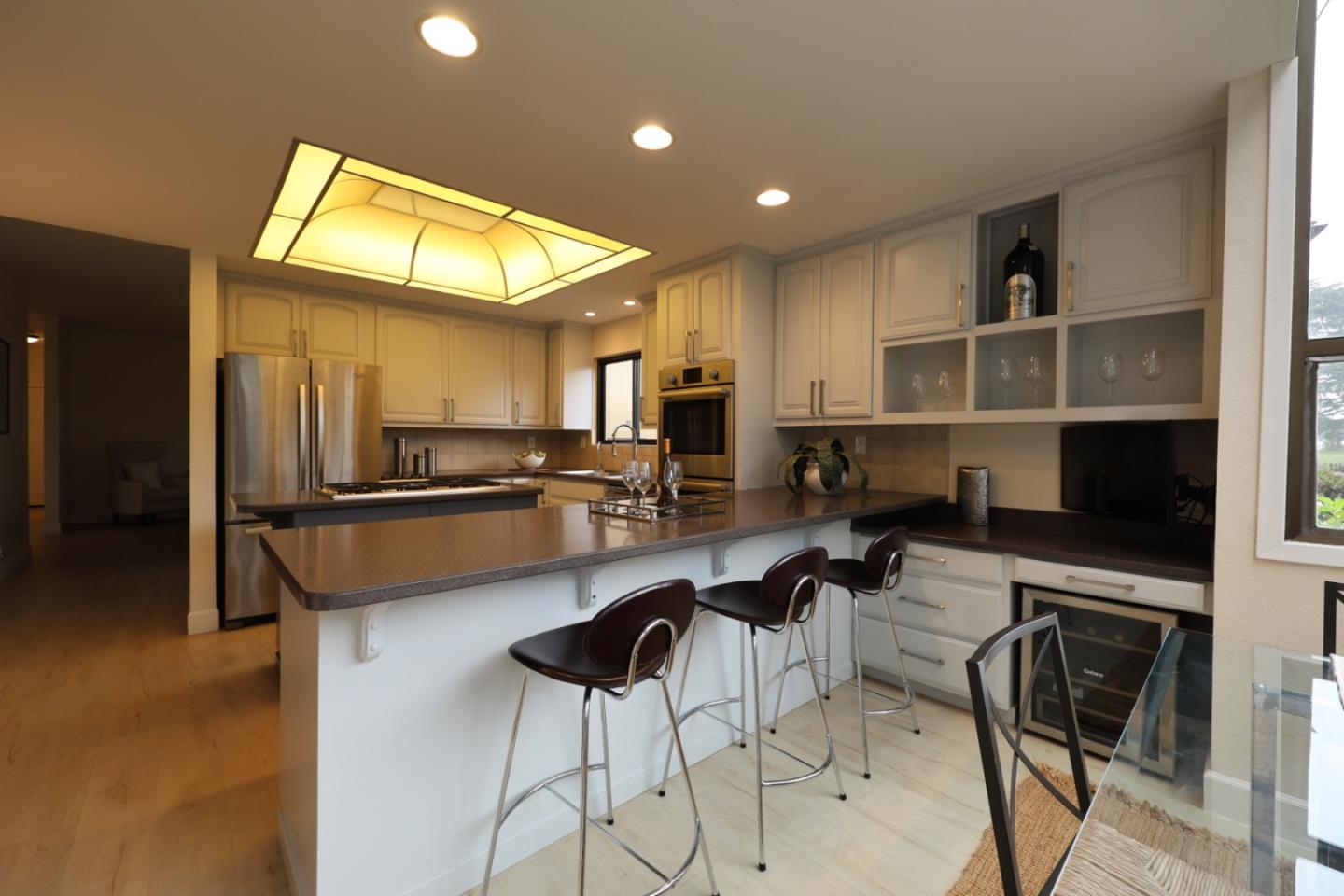 Detail Gallery Image 16 of 51 For 2329 Burning Tree Rd, Half Moon Bay,  CA 94019 - 4 Beds | 2/1 Baths