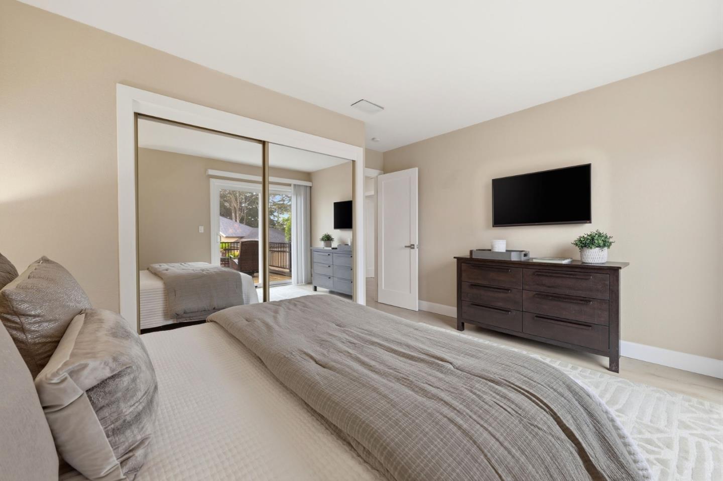 Detail Gallery Image 33 of 51 For 2329 Burning Tree Rd, Half Moon Bay,  CA 94019 - 4 Beds | 2/1 Baths