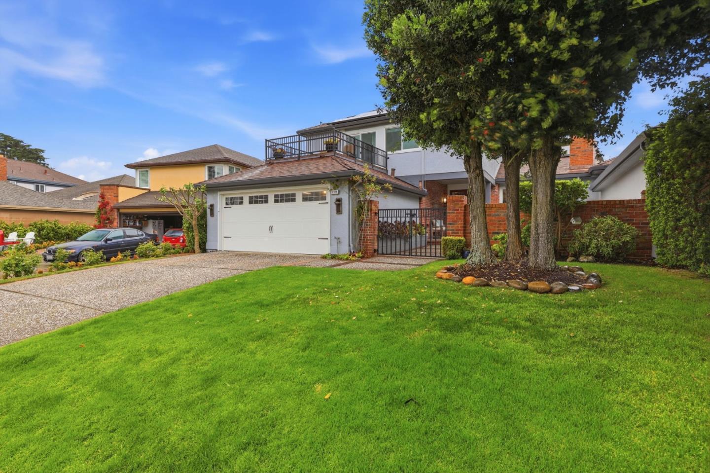 Detail Gallery Image 4 of 51 For 2329 Burning Tree Rd, Half Moon Bay,  CA 94019 - 4 Beds | 2/1 Baths