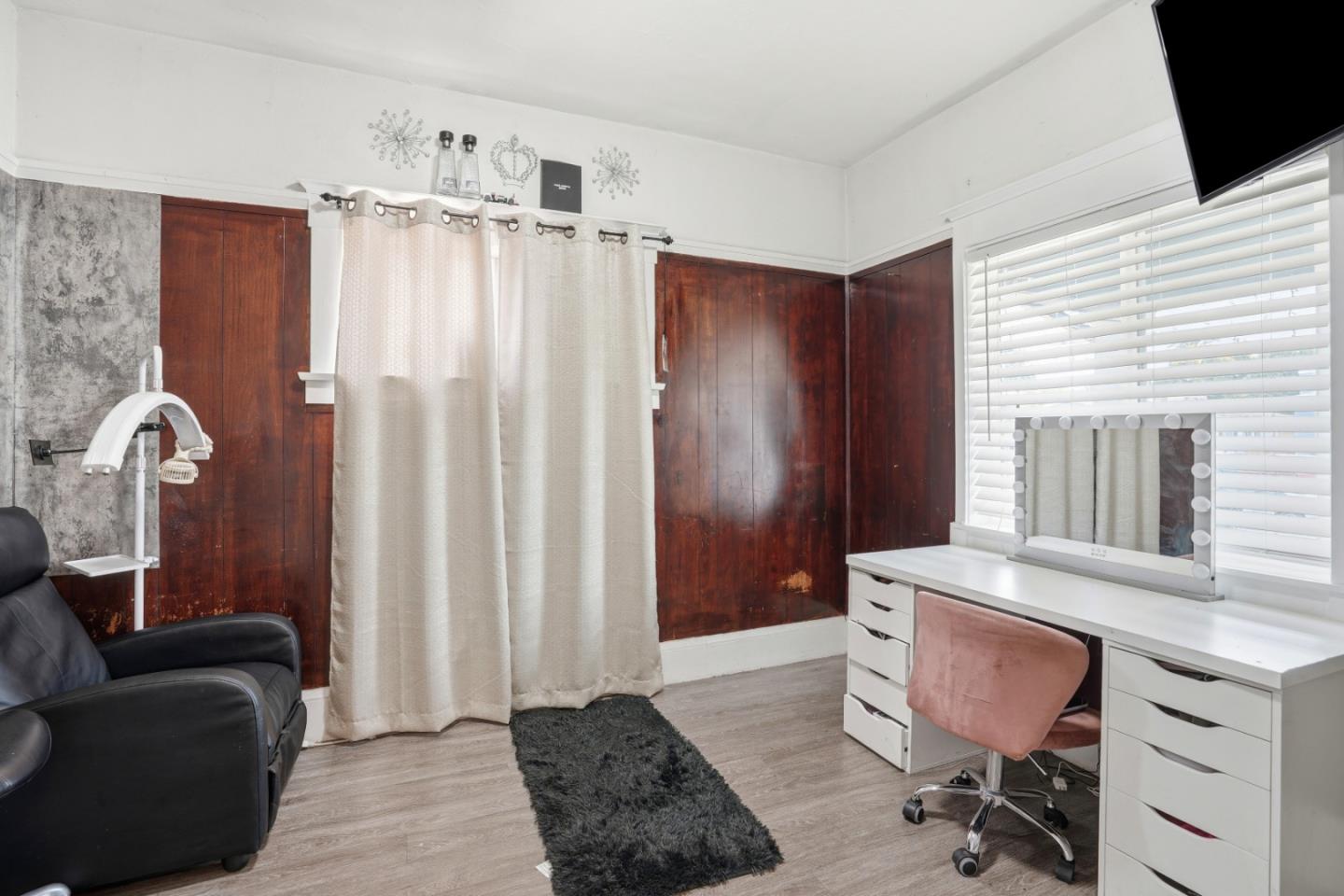 Detail Gallery Image 19 of 43 For 66th Ave, Oakland,  CA 94605 - 3 Beds | 1 Baths