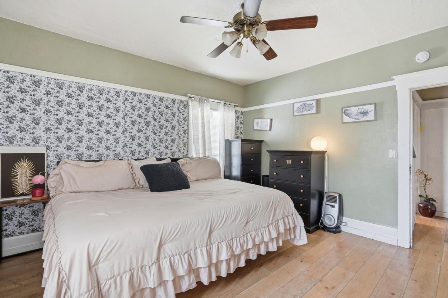 Detail Gallery Image 23 of 43 For 66th Ave, Oakland,  CA 94605 - 3 Beds | 1 Baths