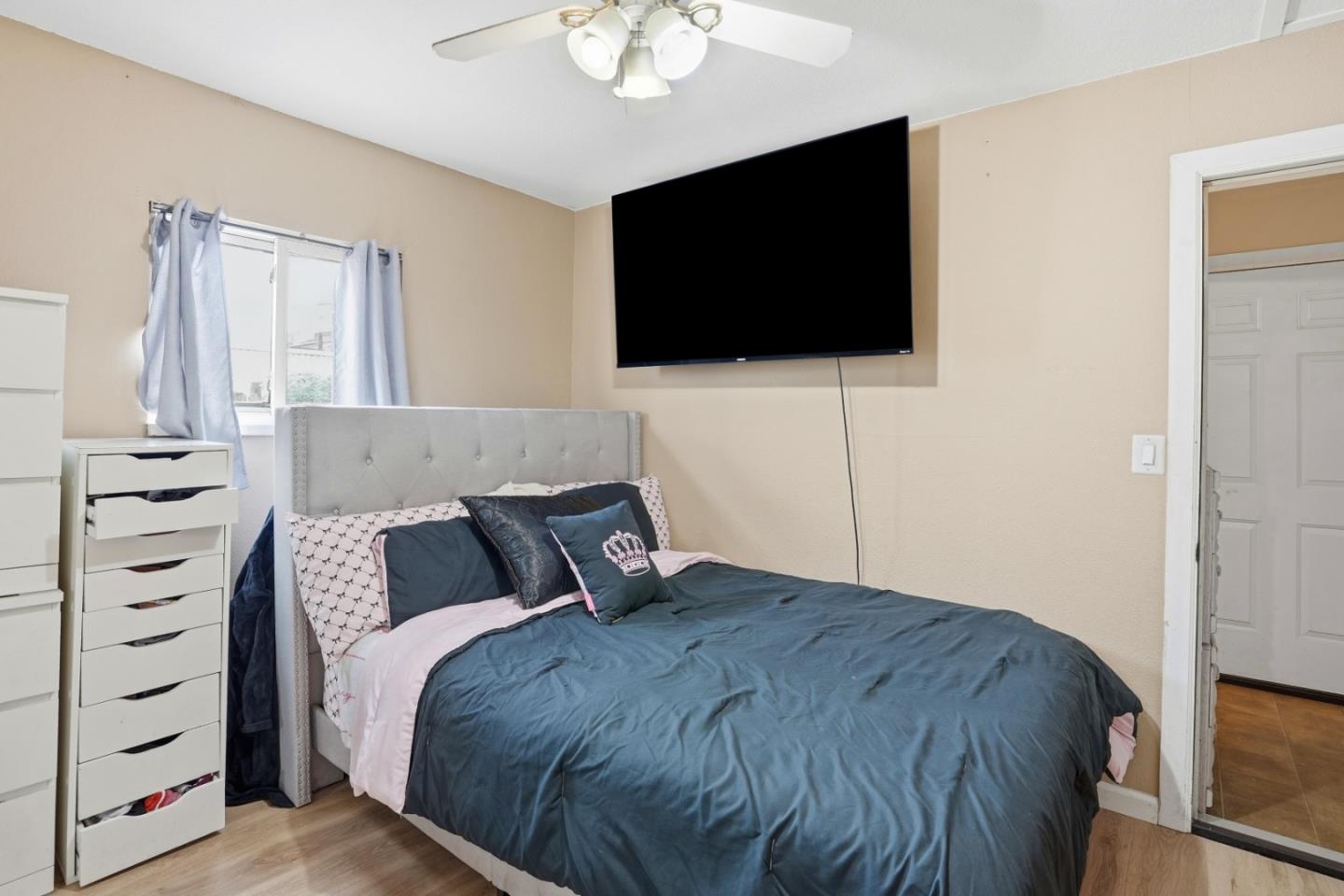 Detail Gallery Image 27 of 43 For 66th Ave, Oakland,  CA 94605 - 3 Beds | 1 Baths