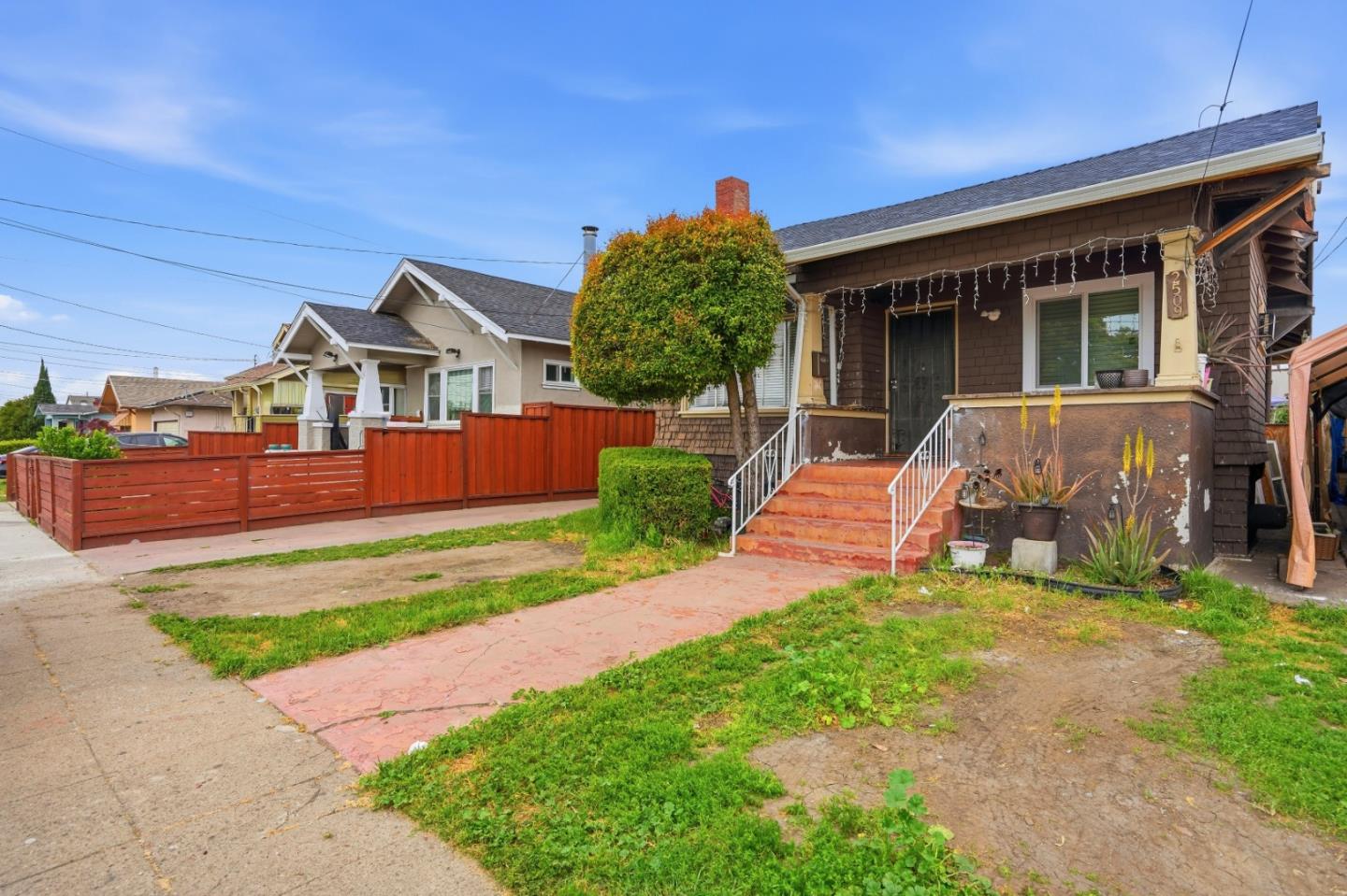 Detail Gallery Image 4 of 43 For 66th Ave, Oakland,  CA 94605 - 3 Beds | 1 Baths