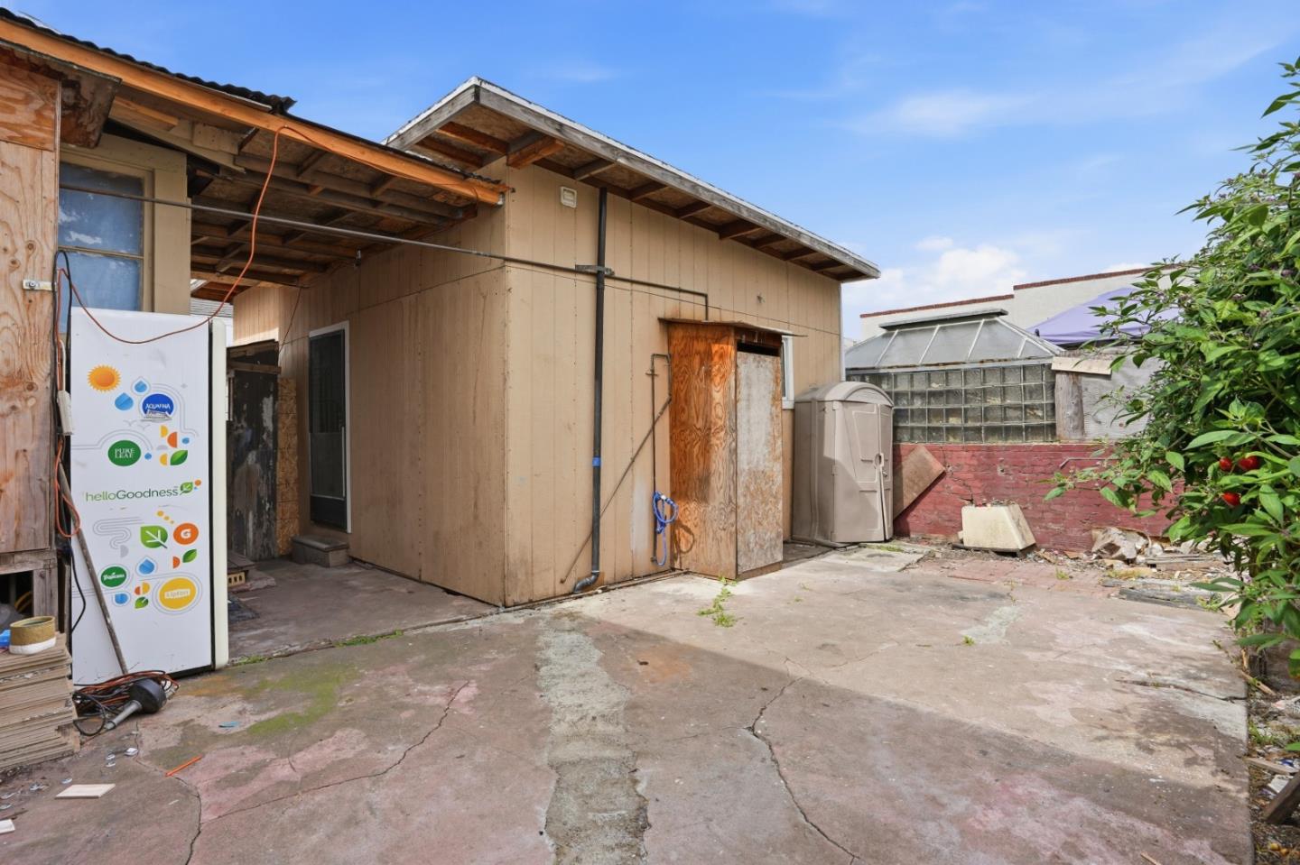 Detail Gallery Image 41 of 43 For 66th Ave, Oakland,  CA 94605 - 3 Beds | 1 Baths