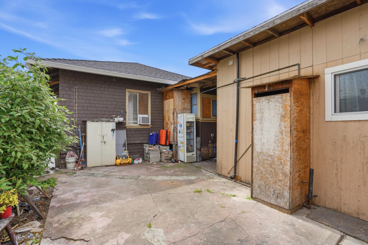 Detail Gallery Image 42 of 43 For 66th Ave, Oakland,  CA 94605 - 3 Beds | 1 Baths