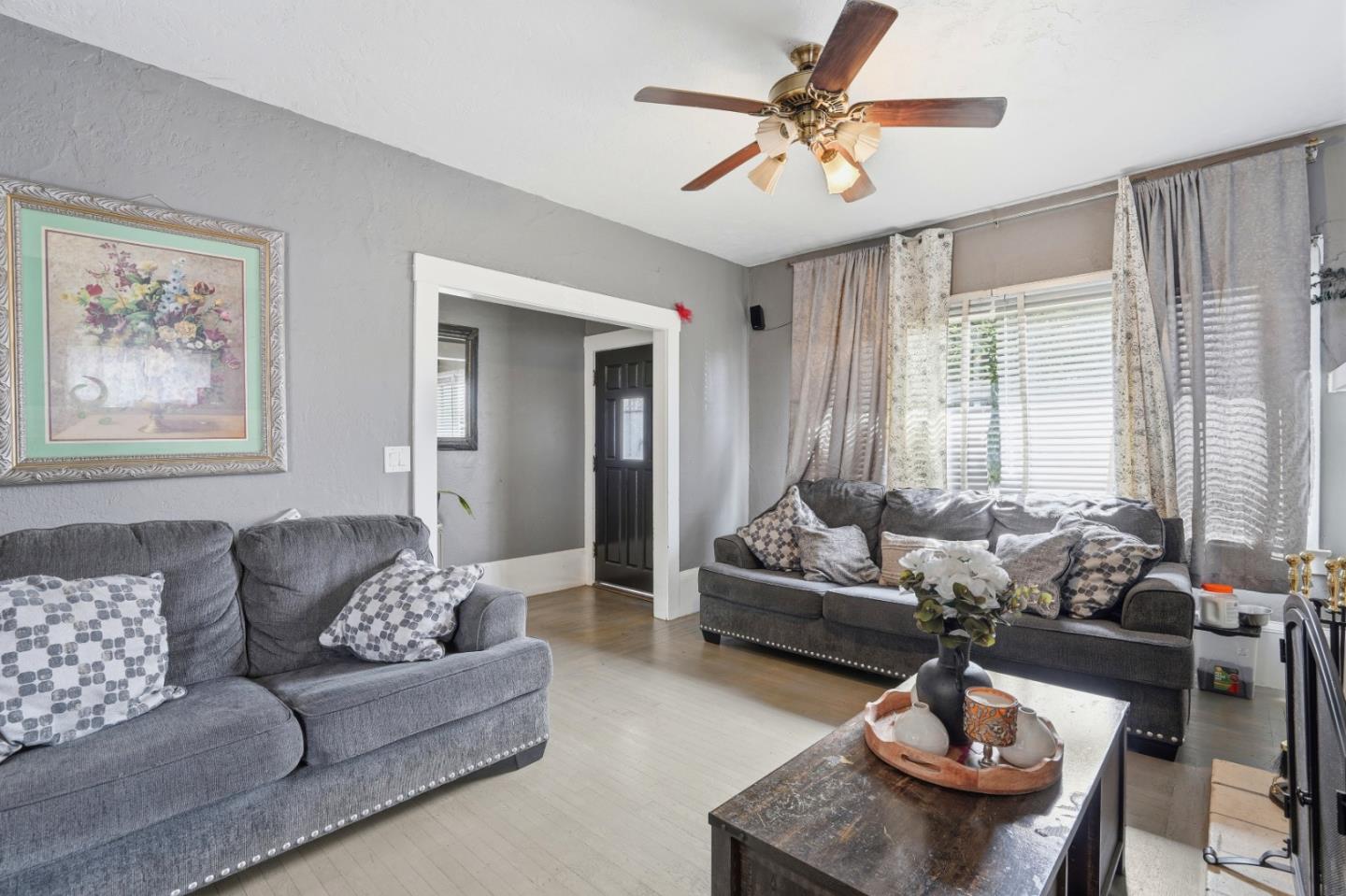 Detail Gallery Image 9 of 43 For 66th Ave, Oakland,  CA 94605 - 3 Beds | 1 Baths