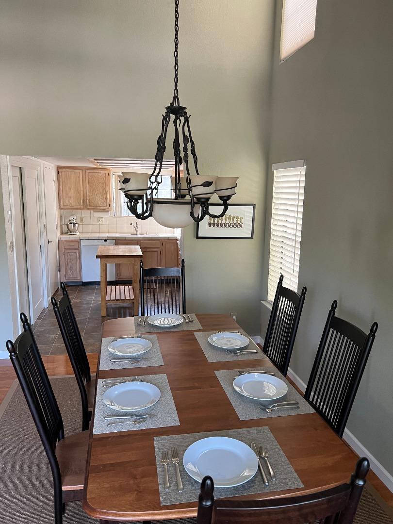 Detail Gallery Image 11 of 39 For 40586 Saddleback Rd, Bass Lake,  CA 93604 - 5 Beds | 3/1 Baths