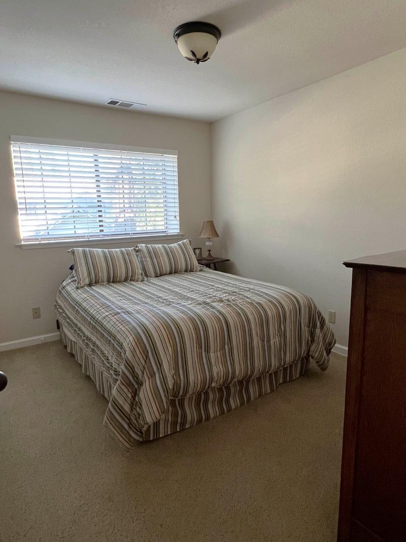 Detail Gallery Image 17 of 39 For 40586 Saddleback Rd, Bass Lake,  CA 93604 - 5 Beds | 3/1 Baths