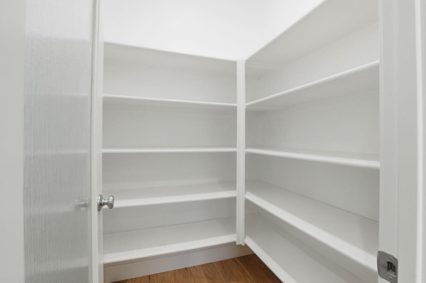 Detail Gallery Image 10 of 55 For 1816 Rosemary Dr, Gilroy,  CA 95020 - 5 Beds | 4/1 Baths