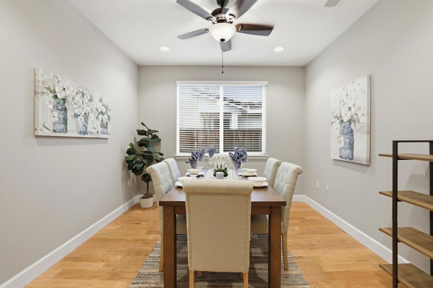 Detail Gallery Image 14 of 55 For 1816 Rosemary Dr, Gilroy,  CA 95020 - 5 Beds | 4/1 Baths