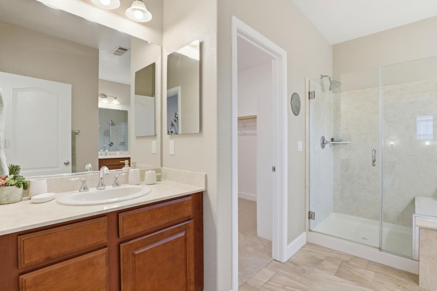 Detail Gallery Image 23 of 55 For 1816 Rosemary Dr, Gilroy,  CA 95020 - 5 Beds | 4/1 Baths