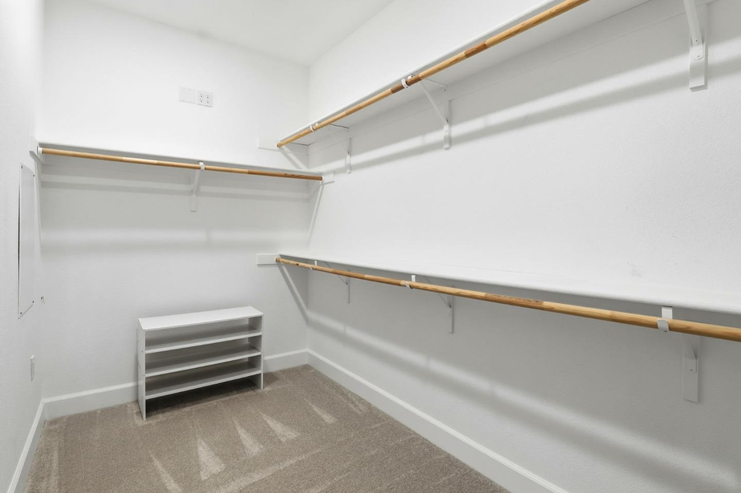 Detail Gallery Image 24 of 55 For 1816 Rosemary Dr, Gilroy,  CA 95020 - 5 Beds | 4/1 Baths