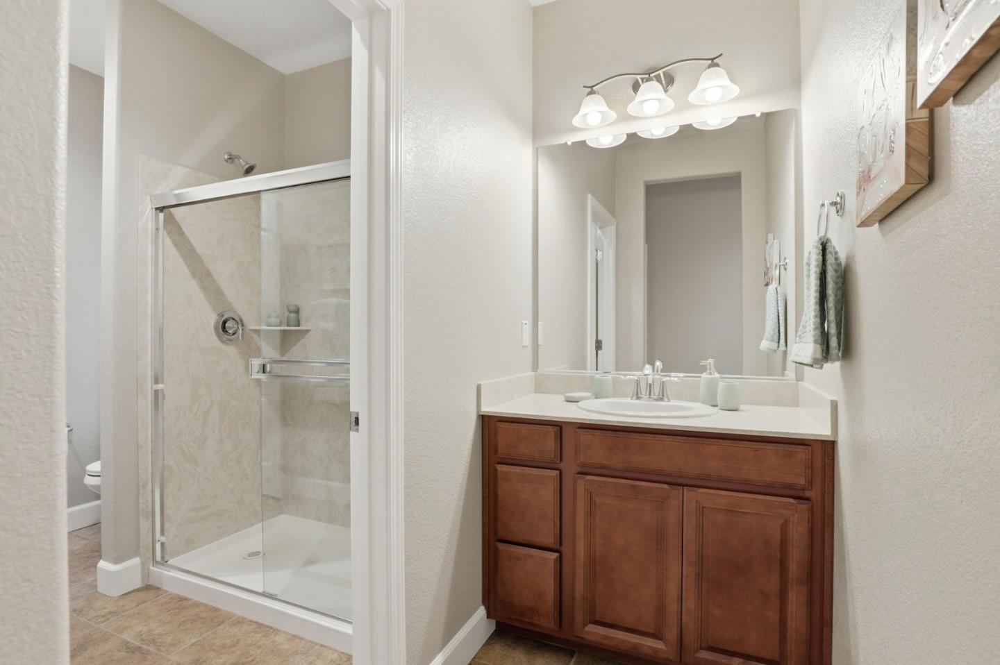 Detail Gallery Image 33 of 55 For 1816 Rosemary Dr, Gilroy,  CA 95020 - 5 Beds | 4/1 Baths