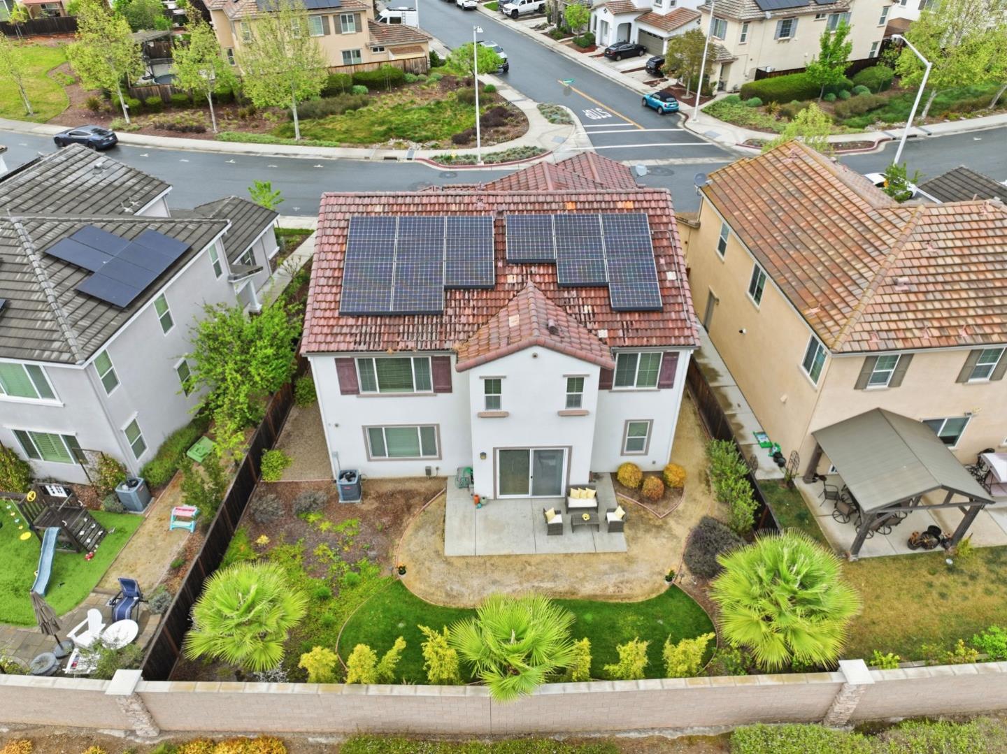 Detail Gallery Image 40 of 55 For 1816 Rosemary Dr, Gilroy,  CA 95020 - 5 Beds | 4/1 Baths