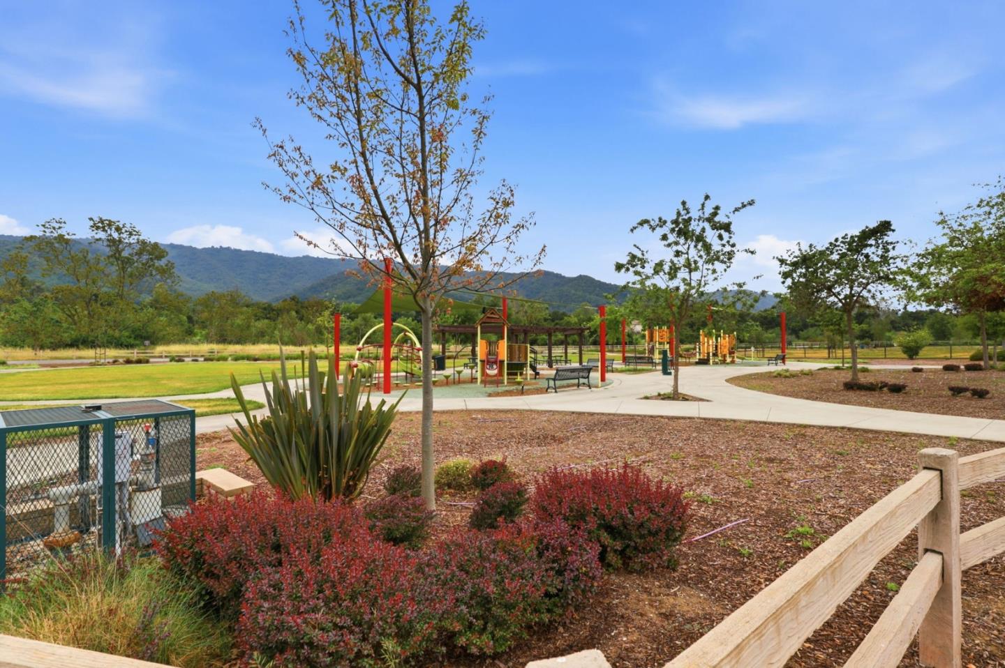 Detail Gallery Image 45 of 55 For 1816 Rosemary Dr, Gilroy,  CA 95020 - 5 Beds | 4/1 Baths