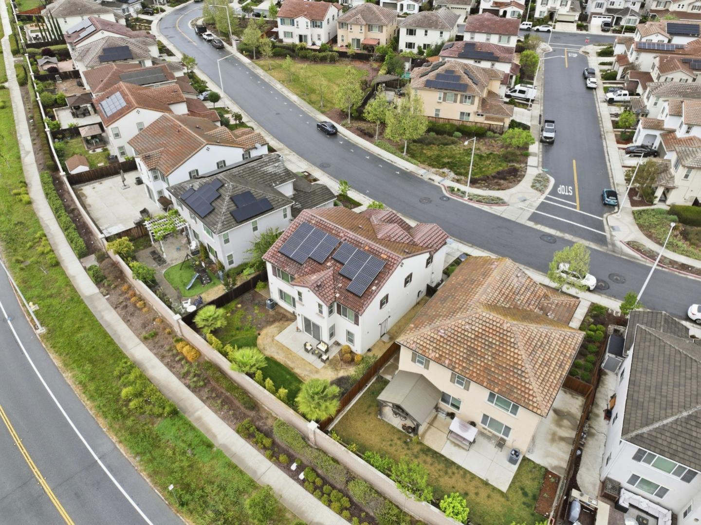 Detail Gallery Image 48 of 55 For 1816 Rosemary Dr, Gilroy,  CA 95020 - 5 Beds | 4/1 Baths